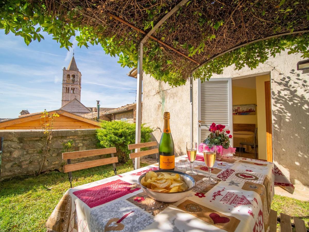 Hotel Terrazza Santa Chiara Assisi Exterior foto