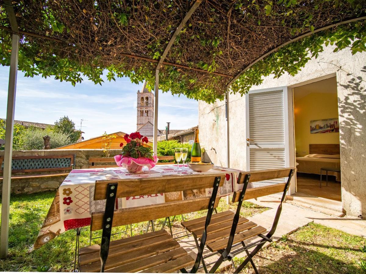 Hotel Terrazza Santa Chiara Assisi Exterior foto