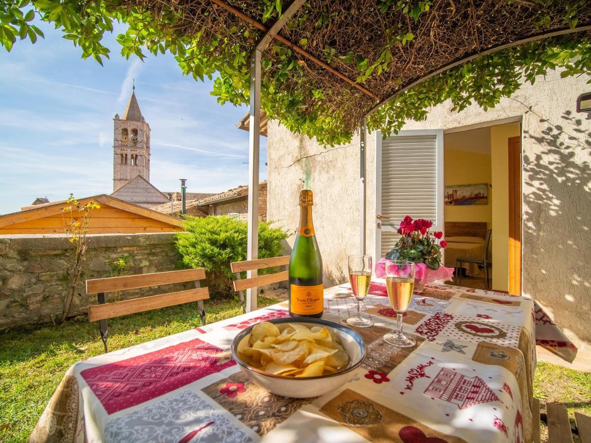 Hotel Terrazza Santa Chiara Assisi Exterior foto